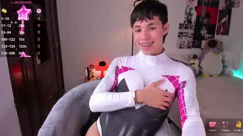 Angel   help me with 100 thumbs up online show from 09-11-25, 09:59