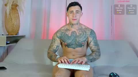 angel_boy01 online show from 04-21-26, 10:56