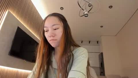 Luluu Chu  online show from 07-28-26, 01:32
