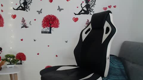 Angel Curl online show from 02-12-25, 07:13