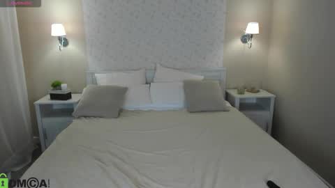 Snapshot of angel_elis_ chatting on 10-03-25, 07:27 Kate online show from 10-03-25, 07:27