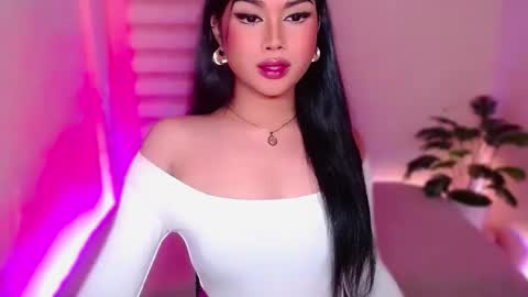 Angel online show from 05-19-26, 08:59