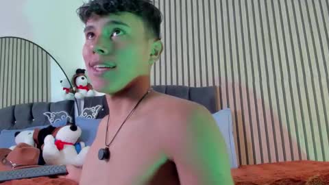 ngel Esteban  online show from 02-18-26, 04:25