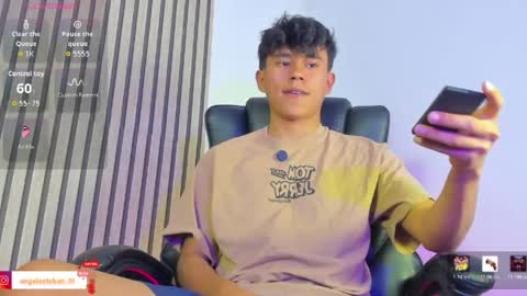 ngel Esteban  online show from 04-14-26, 12:05