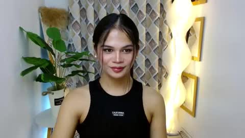 Snapshot of angel_indiguise chatting on 02-19-25, 02:33 angela online show from 02-19-25, 02:33