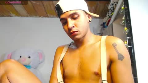 Angel online show from 04-23-26, 01:57