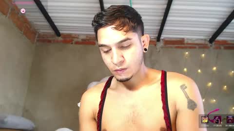 Snapshot of angel_latinboy chatting on 06-09-26, 02:50 Angel online show from 06-09-26, 02:50