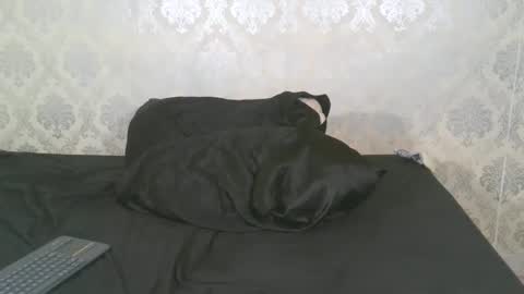 Snapshot of angel_lein chatting on 02-04-25, 05:45 Angel Lein online show from 02-04-25, 05:45