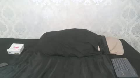 Snapshot of angel_lein chatting on 10-14-25, 05:25 Angel Lein online show from 10-14-25, 05:25