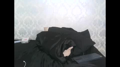 Snapshot of angel_lein chatting on 11-09-25, 06:39 Angel Lein online show from 11-09-25, 06:39