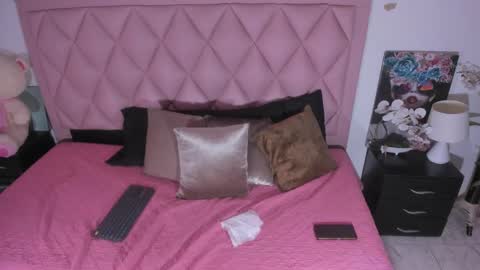 Angel  online show from 01-17-25, 12:52