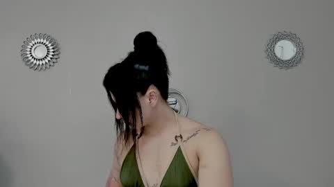 Angel online show from 10-22-25, 10:42