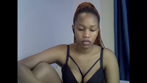 angel_mia5 online show from 04-18-26, 04:16