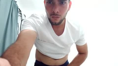 Snapshot of angel_morningstar1 chatting on 12-04-24, 03:04 ngel online show from 12-04-24, 03:04