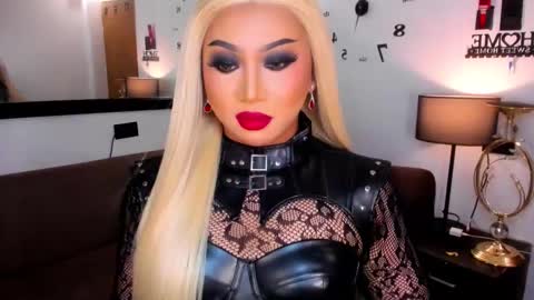 Snapshot of angel_off_hell chatting on 03-08-26, 04:22 Angel No Mercy online show from 03-08-26, 04:22