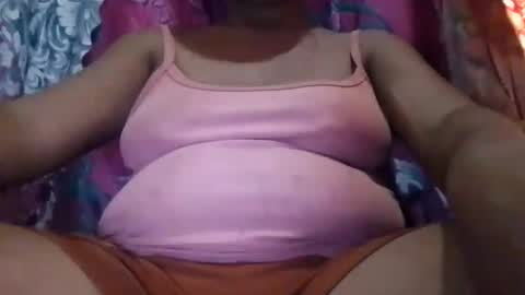 Snapshot of angel_pilipinaxxx10 chatting on 11-21-25, 11:36 angel_pilipinaxxx10 online show from 11-21-25, 11:36