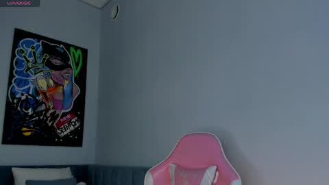 Snapshot of angel_sapphire_ chatting on 04-10-26, 09:36 Angel My schedule GTM2 Mon Tue Wen Thu Fri 0900am-0400pm online show from 04-10-26, 09:36