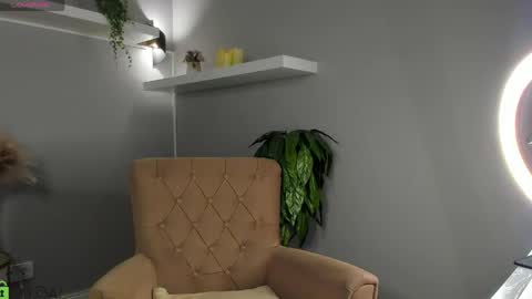 Snapshot of angel_sapphire_ chatting on 05-12-26, 10:01 Angel My schedule GTM2 Mon Tue Wen Thu Fri 0900am-0400pm online show from 05-12-26, 10:01