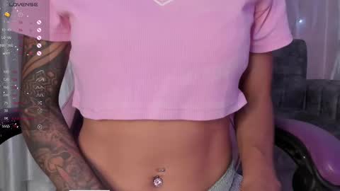 Snapshot of angel_smile18 chatting on 02-10-25, 06:35 angel online show from 02-10-25, 06:35