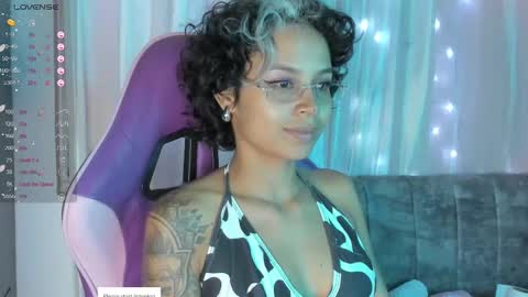 Snapshot of angel_smile18 chatting on 02-13-25, 06:59 angel online show from 02-13-25, 06:59