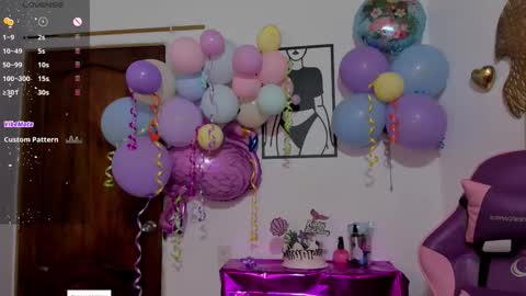 Snapshot of angel_smile18 chatting on 10-26-25, 02:39 angel online show from 10-26-25, 02:39