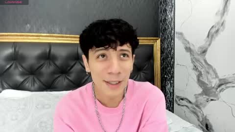 Snapshot of angel_st1 chatting on 05-18-26, 05:02 Angel online show from 05-18-26, 05:02