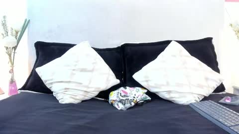 angel_velvet_ online show from 02-28-26, 02:18