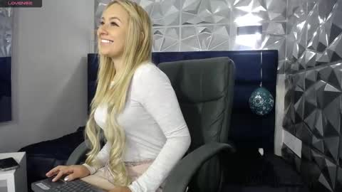 Angel online show from 12-22-25, 11:51