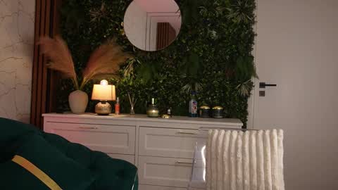 Anysia online show from 02-12-26, 05:35