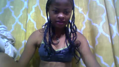 Snapshot of angela166093 chatting on 11-12-25, 03:40 angela166093 online show from 11-12-25, 03:40