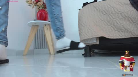 A N G E LA.  online show from 01-15-25, 09:56