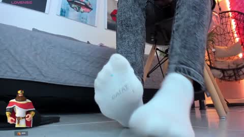 A N G E LA.  online show from 01-25-25, 09:57