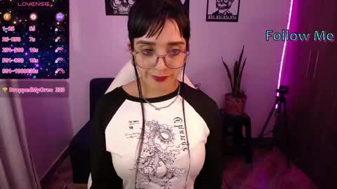 Angela online show from 11-01-25, 09:17