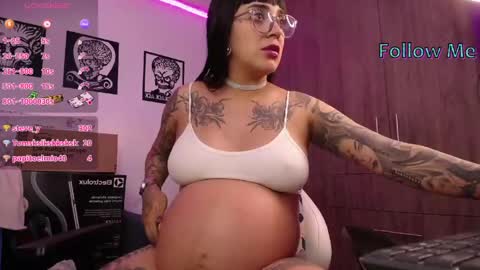 Snapshot of angela_lauren chatting on 05-15-26, 11:34 Angela online show from 05-15-26, 11:34