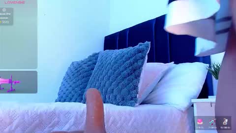 Angela online show from 10-14-25, 06:31