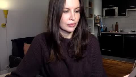 Angela online show from 11-23-25, 08:41