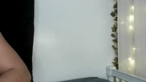 ANGELA online show from 09-19-25, 06:59