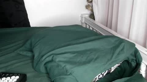 ANGELA online show from 09-22-25, 05:31