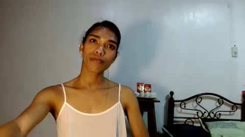 SENORITA online show from 12-31-24, 06:24