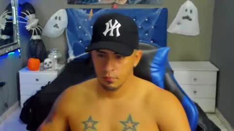 Angel And Cris online show from 10-27-25, 12:20