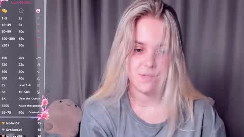 Darsi Anty online show from 09-15-25, 03:34