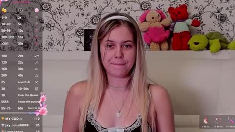 Darsi Anty online show from 11-28-25, 02:53