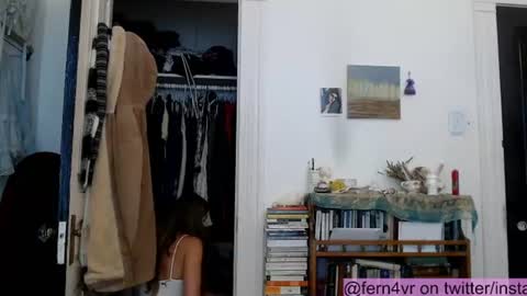 Snapshot of angelbabyvictoria chatting on 06-09-26, 08:09 Fern4Ever online show from 06-09-26, 08:09