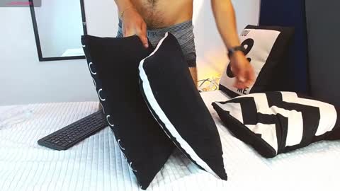 Snapshot of angelbacker chatting on 01-29-25, 09:44 Angel online show from 01-29-25, 09:44