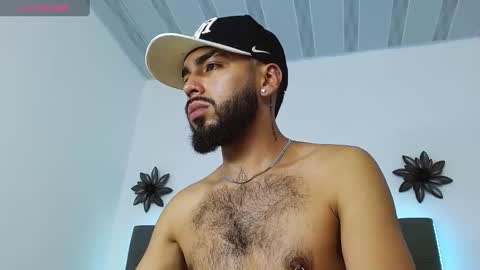 Snapshot of angelbacker chatting on 02-28-25, 07:58 Angel online show from 02-28-25, 07:58