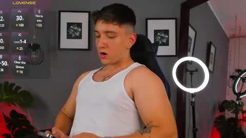 angelbell19 online show from 02-18-25, 12:26