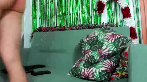 Angel Bennet online show from 12-24-24, 06:55