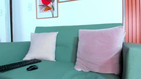 Angel Bennet online show from 01-23-25, 07:11