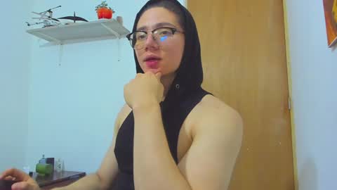 Angel Bennet online show from 02-06-25, 03:06