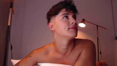 Angel online show from 03-03-25, 11:14